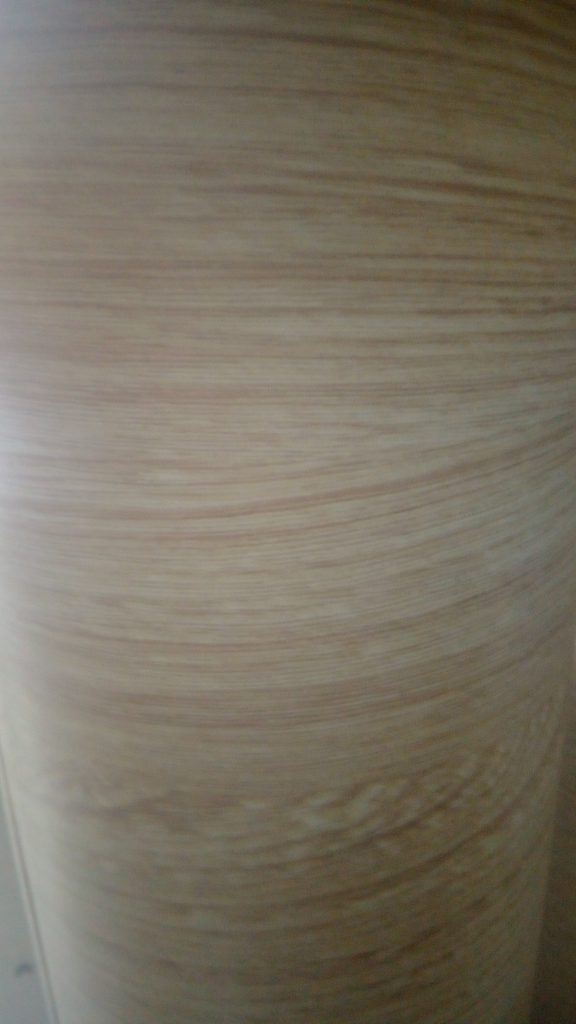 Decal dán kính vân gỗ tông trắng